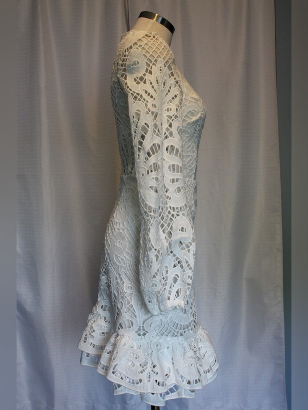 DB Studio David’s Bridal Lace Flounce Hem Long Sleeve Dress Size 0 - Picture 4 of 12